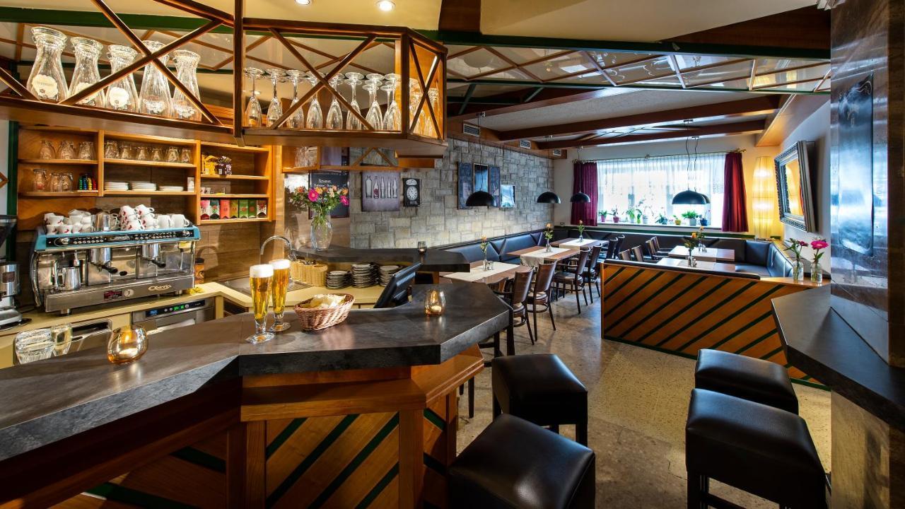 Gasthof Eckberg Unzmarkt Ngoại thất bức ảnh
